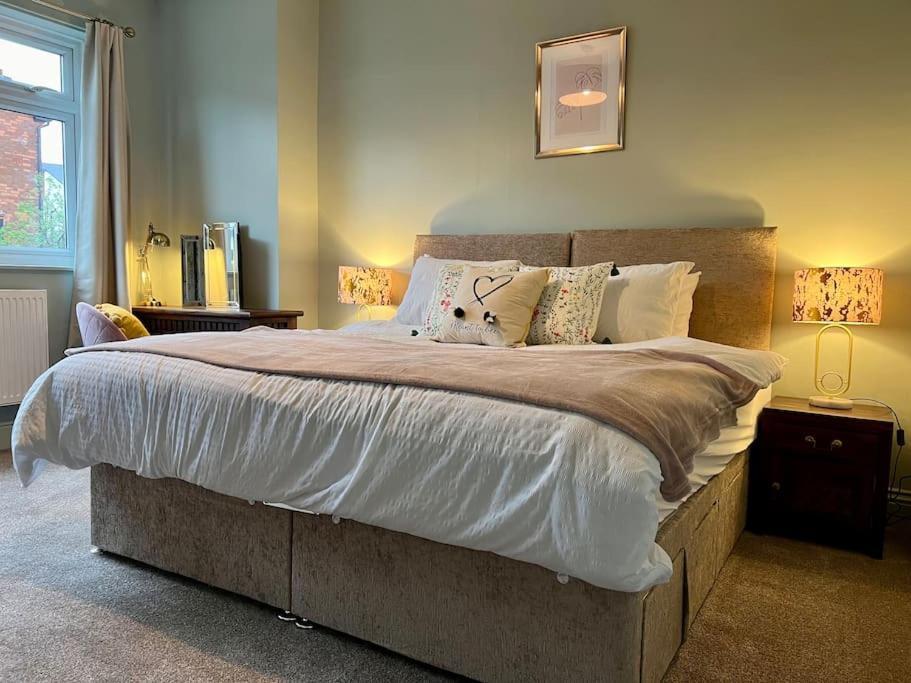 דירות נוטינגהאם The Rose- Grd Floor, 2-5 Beds, Smarttv, Uni, Tram, M250 Fibre מראה חיצוני תמונה